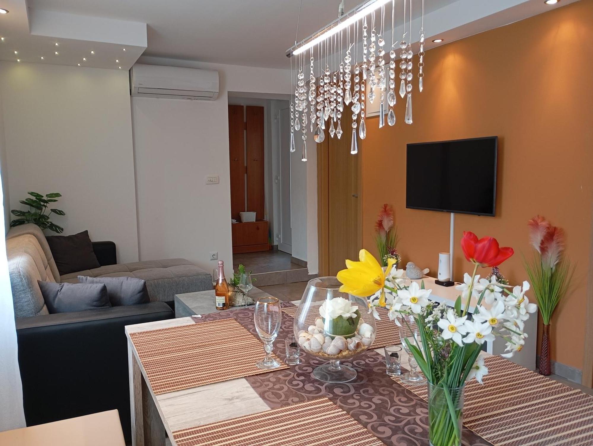 Apartment Maja *